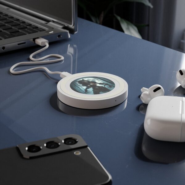 She-Werewolf Full Moon #ML-D-WW01 Halloween-Themed Wireless Charging Pad - Image 9