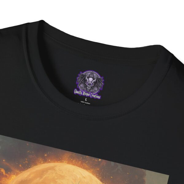 Prehistoric Smilodon aka Sabre-Tooth Tiger VII Unisex T-Shirt, Graphic Tee, Unique Gift, Casual Wear - Image 3
